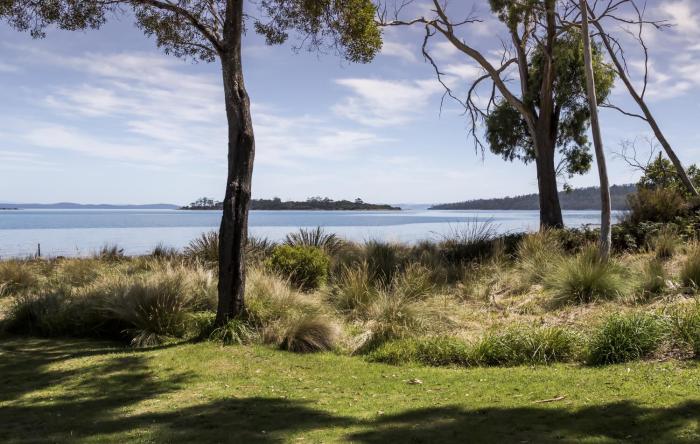 Abs By The Bay,Eaglehawk Neck>>Carlton,4 star