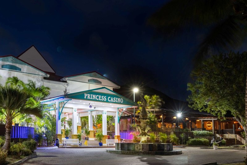Port De Plaisance Resort, Trademark Collection By Wyndham,Cole Bay>>Almond Grove,4 star