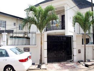 adunola villa serviced apartment