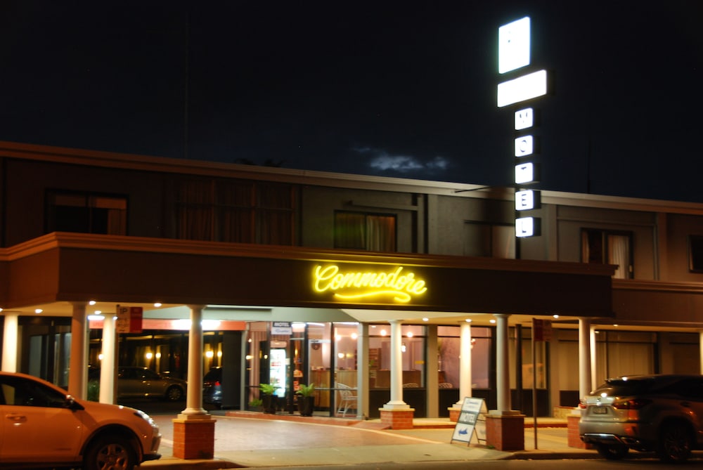 Commodore Motor Inn Albury,South Albury>>Albury,3 star