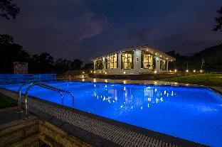 Hillrock Resort & Villas, Karjat