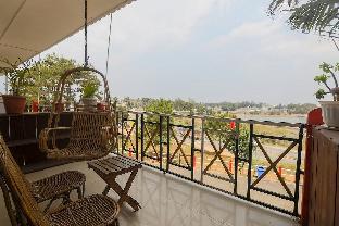 Highwinds Lakeside,Shillong>>Jowai,2 star