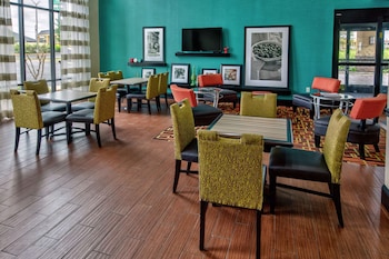 hampton inn and suites clarksville