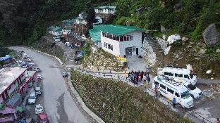 Sunshine Hill Resorts,India>>Kedarnath,4 star