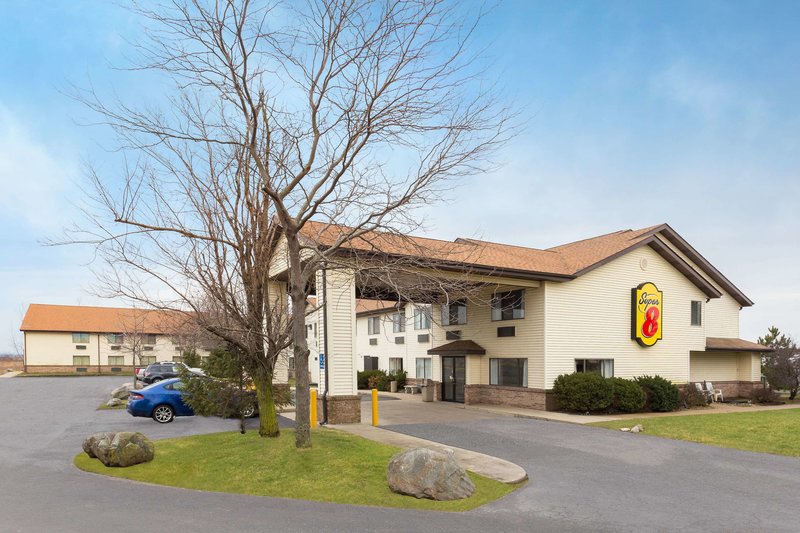 Super 8 By Wyndham Hebron Lowell Area