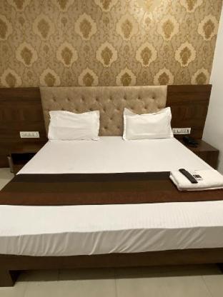 Hotel Jk Residency,Near Golden Temple,3 star