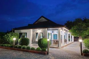 sanaepatan home resort