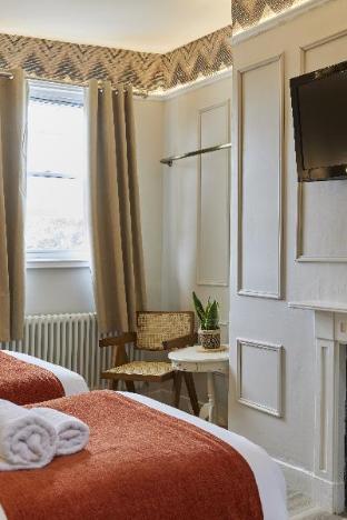 rooms on the prom