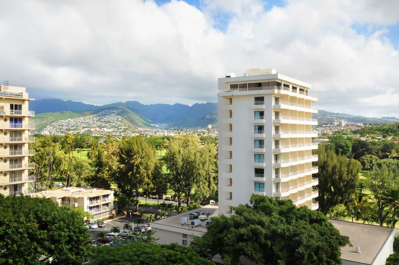 Aqua Lotus Honolulu At Diamond Head