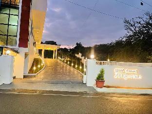 Zeke Hotels,Uttarahalli,2 star