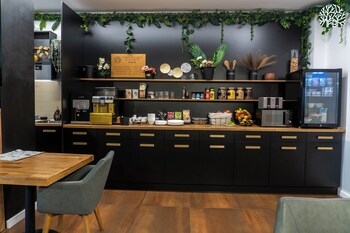 Forest Boutique,Romania>>Pitesti,3 star