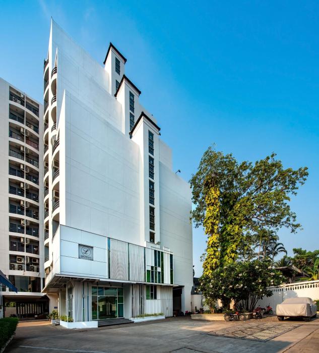 the legacy hotel