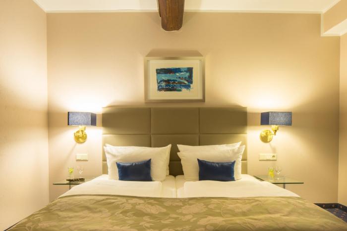 Clostermanns Hof,Niederkassel>>Cologne,4.5 star