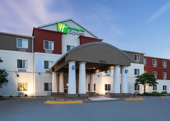 holiday inn express hotel and suites burlington by ihg