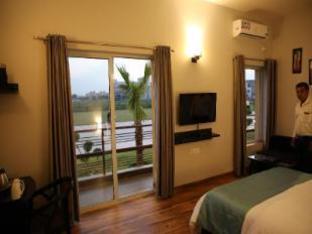 Vrindavan Serenity Hotel And Suites