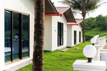 Mangozzz Magical World Resort,,3 star