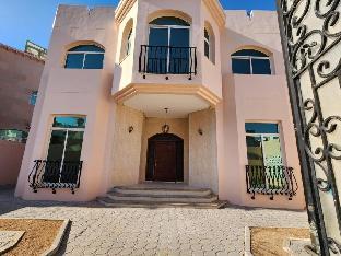 international abu dhabi hostel villa