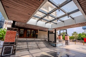 Hotel Lucky India,Patia, Bhubaneshwar,3 star