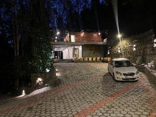 100 Oaks Estate,India>>Yercaud,5 star