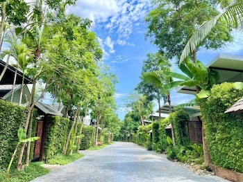 Ip Plus Pool Villa Pattaya,Pattaya>>Jomtien Beach,3 star