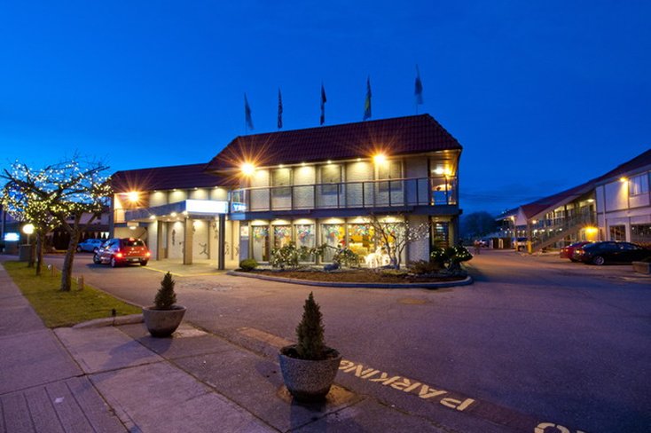 Best Western Plus Burnaby Hotel,Vancouver>>Burnaby,3 star