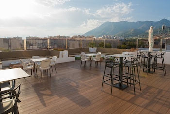 daos suites terrace marbella
