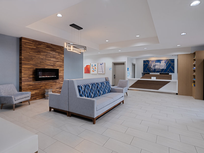 holiday inn express and suites lakeland north i 4