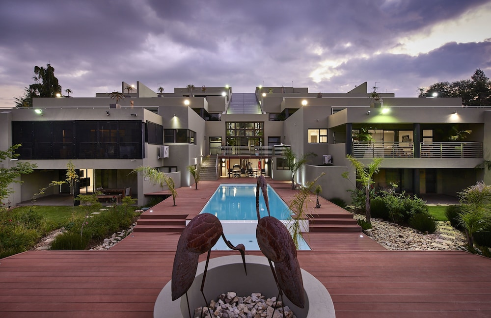 dynasty forest sandown accommodation