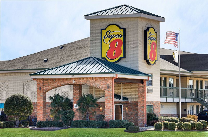 super 8 by wyndham arlington near atandt stadium
