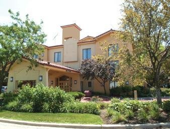 Days Inn & Suites By Wyndham Arlington Heights,Buffalo Grove>>Arlington Heights,2.5 star