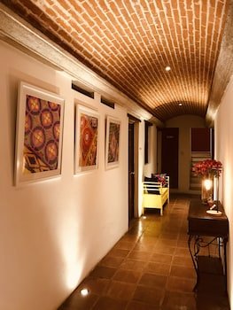 luna maya antigua hotel
