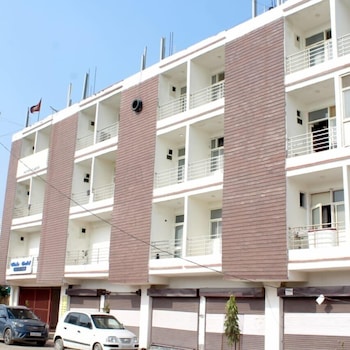hotel noida stay