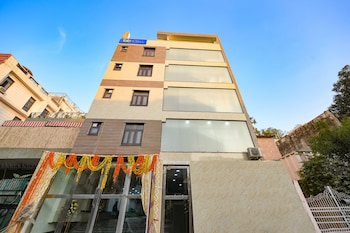 Fabhotel Mona International,,3 star