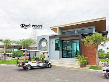 rock resort