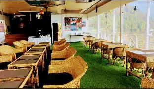 Kedar Kantha Resort,Sankari, Jakhdhar Road, Guptakashi, Rudraprayag,5 star