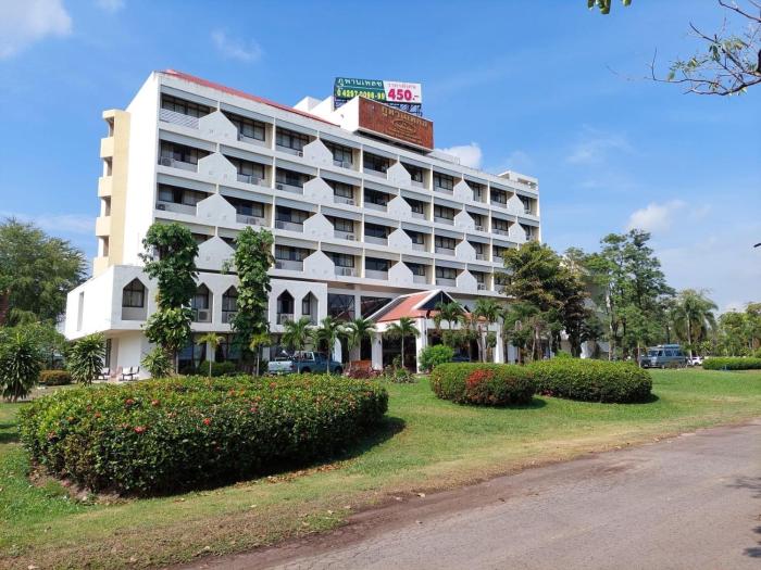 Phuphanplace Hotel,Thailand>>Sakon Nakhon,2.5 star