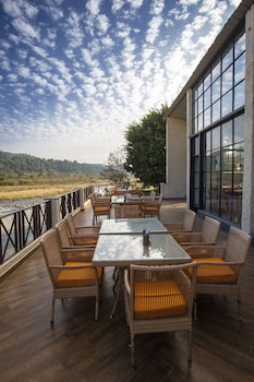 manu maharani resorts