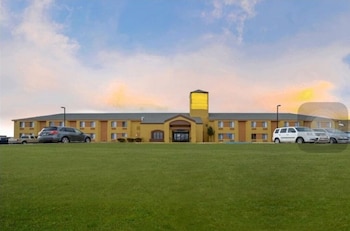 Pronghorn Inn,,2 star