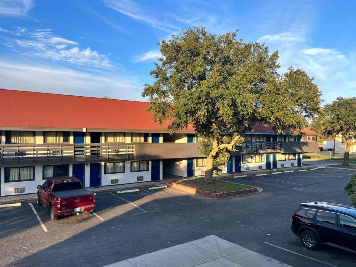 red roof inn shreveport
