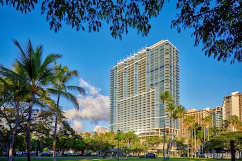 ka lai waikiki beach lxr hotels and resorts