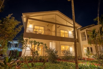 vits select casuarina diveagar