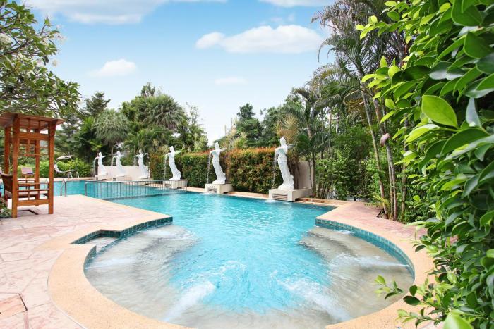 Nana Resort Kaengkrachan,,4 star