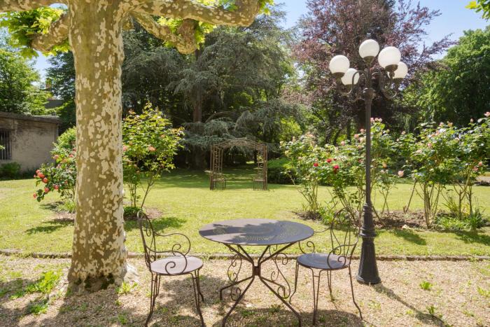 The Originals Boutique, Hotel Terminus, Bourg-En-Bresse Gare,,3 star