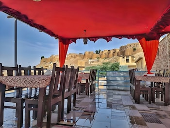 Chirag Haveli,,2 star