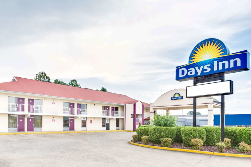 Days Inn By Wyndham Muscle Shoals Florence