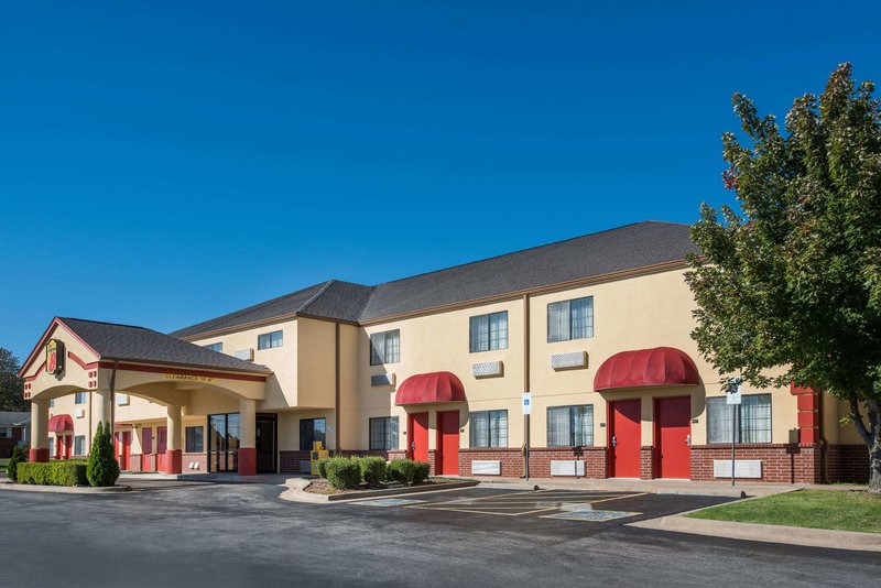 Super 8 By Wyndham Claremore Ok,Tulsa>>Claremore,2 star