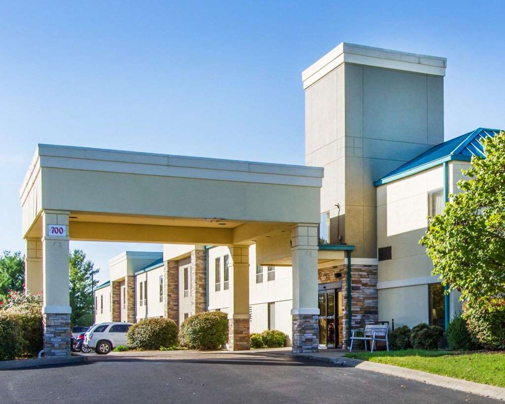 quality inn clarksville exit 11