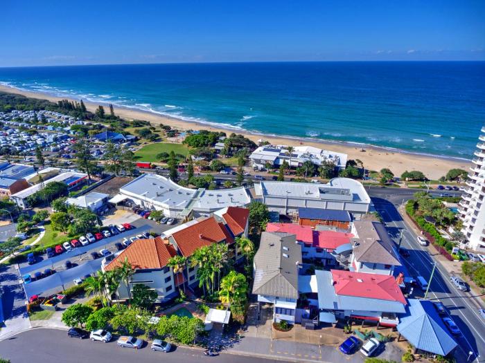 coolum beach resort