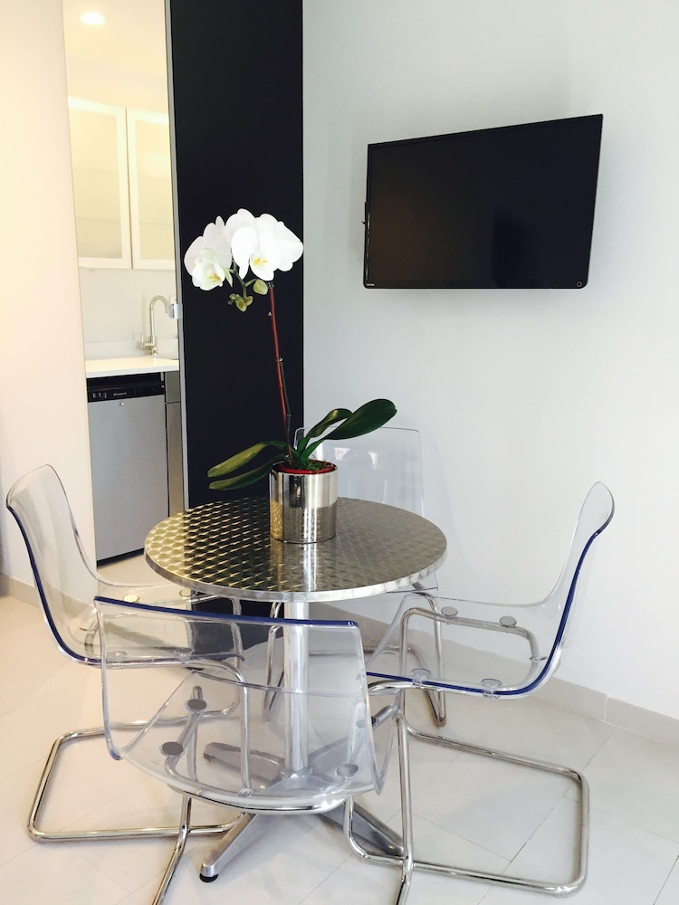 The Drake Inn,Long Island>>Hampton Bays,2 star