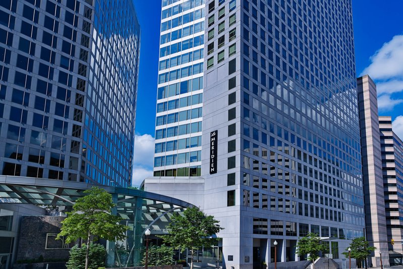 Le Meridien Arlington,Near Iwo Jima Memorial,4 star